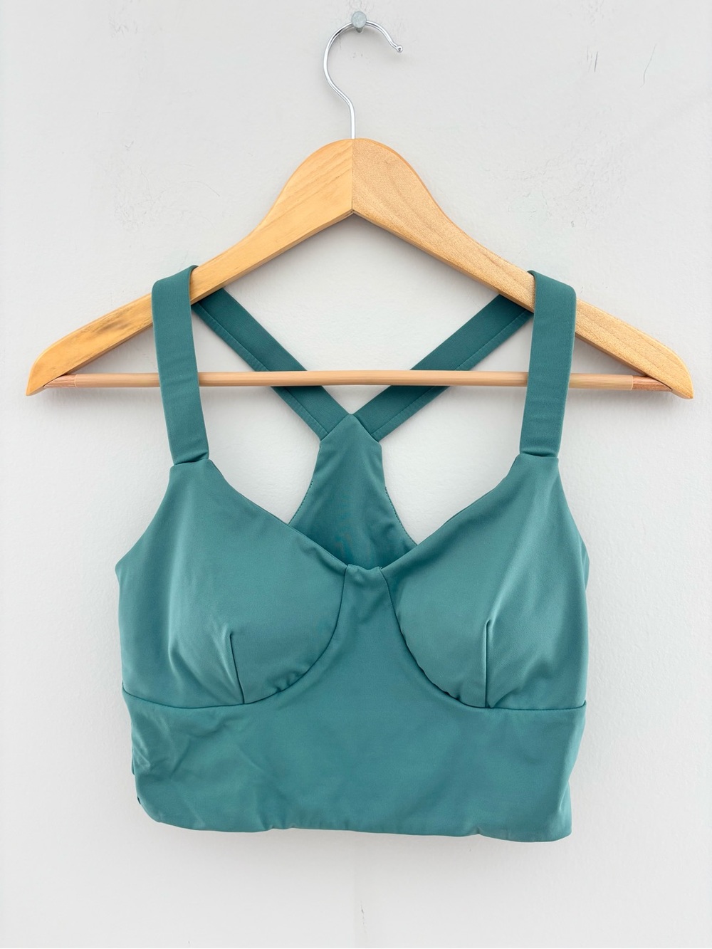 Gold Hinge Longline Sports Bra | Women's Small | Sage Green | Medium Support